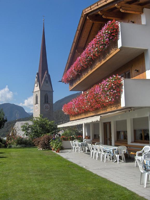 Hotel Waldheim Natz-Schabs Exterior photo